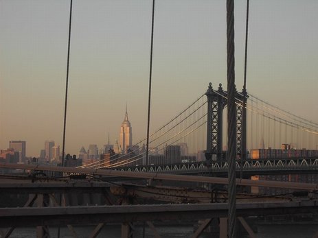 12NY - Brooklin Bridge1.jpg (23692 bytes)