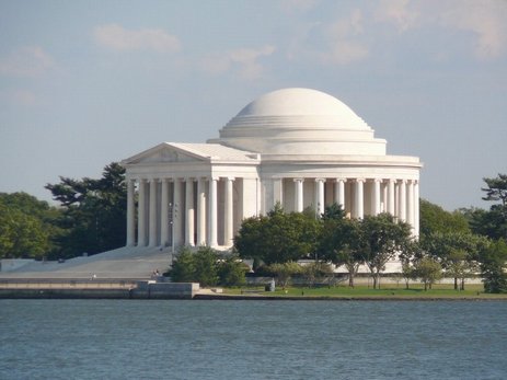 98DC - Jefferson Memorial.jpg (28616 bytes)