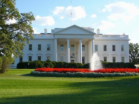 98DC - White house back.jpg (42403 bytes)